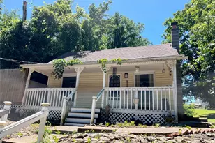 304 E 2nd St, Moscow Mills, MO 63362 - Photo 1