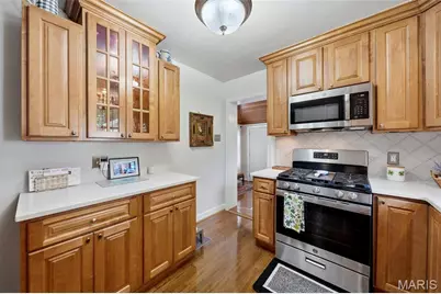 36 Southridge Court, Glendale, MO 63122 - Photo 11