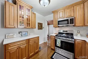 36 Southridge Ct, Glendale, MO 63122 - Photo 11