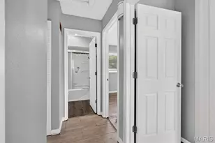 1325 Estes Dr, Florissant, MO 63031 - Photo 17