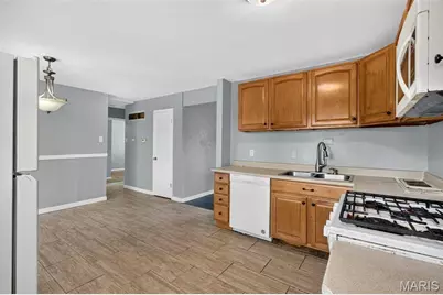 1325 Estes Drive, Florissant, MO 63031 - Photo 15