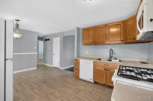 1325 Estes Dr, Florissant, MO 63031 - Photo 15