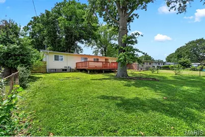 1325 Estes Drive, Florissant, MO 63031 - Photo 7