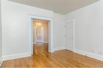 4141 Shaw Boulevard, Saint Louis, MO 63110 - Photo 3