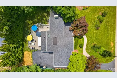 8 Granada Way, Ladue, MO 63124 - Photo 57