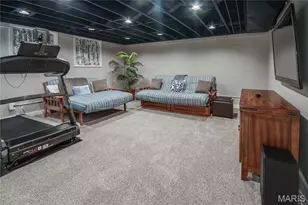 8 Granada Way, Ladue, MO 63124 - Photo 39