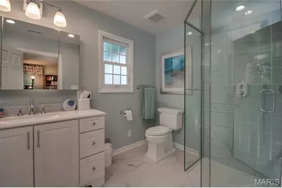8 Granada Way, Ladue, MO 63124 - Photo 37