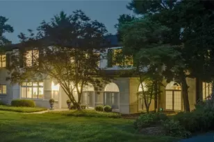 8 Granada Way, Ladue, MO 63124 - Photo 63