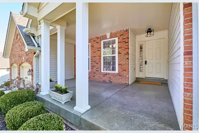 215 Cordovan Commons Parkway, Chesterfield, MO 63017 - Photo 3