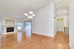 215 Cordovan Commons Pkwy, Chesterfield, MO 63017 - Photo 9