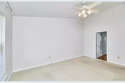 215 Cordovan Commons Parkway, Chesterfield, MO 63017 - Photo 29