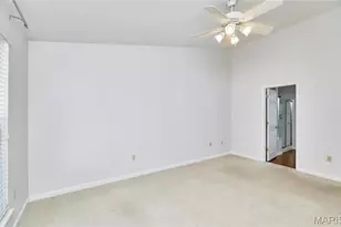 215 Cordovan Commons Pkwy, Chesterfield, MO 63017 - Photo 29