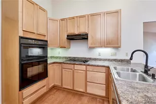 215 Cordovan Commons Pkwy, Chesterfield, MO 63017 - Photo 19