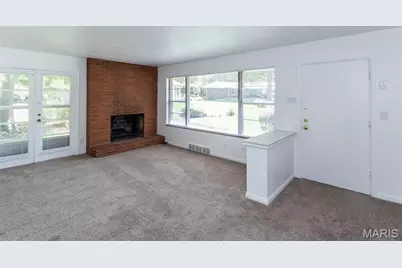 3 Creekside Lane, Creve Coeur, MO 63141 - Photo 3