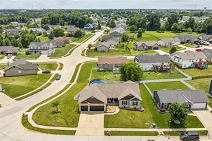 800 Mule Creek Dr, Wentzville, MO 63385 - Photo 3