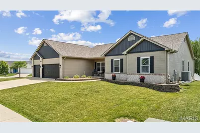 800 Mule Creek Drive, Wentzville, MO 63385 - Photo 1