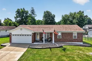 108 Sunny Hill Blvd, Saint Peters, MO 63376 - Photo 1