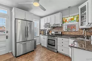 5625 Tholozan Ave, Saint Louis, MO 63109 - Photo 15