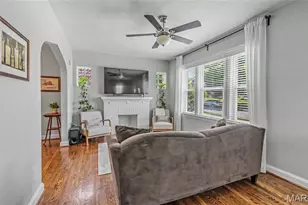 5625 Tholozan Ave, Saint Louis, MO 63109 - Photo 9