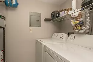 6300 Sprig Oak Ct, Saint Louis, MO 63128 - Photo 15