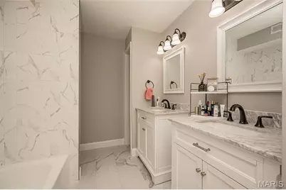 6300 Sprig Oak Court #A, Saint Louis, MO 63128 - Photo 27