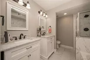 6300 Sprig Oak Ct, Saint Louis, MO 63128 - Photo 25