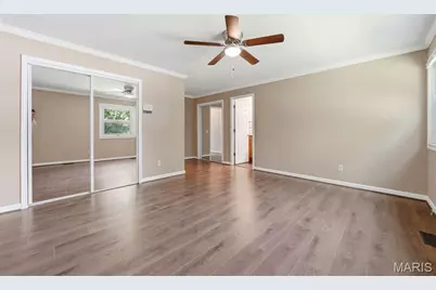 4970 Fernhill Drive, Saint Louis, MO 63128 - Photo 13