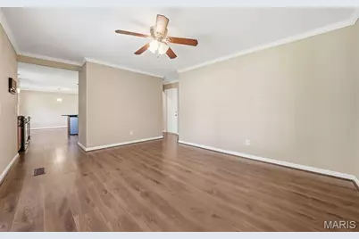4970 Fernhill Drive, Saint Louis, MO 63128 - Photo 11