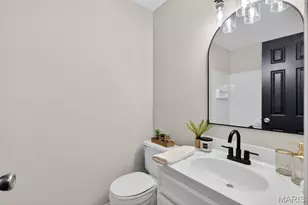 2331 Kratky Rd, Saint Louis, MO 63114 - Photo 9