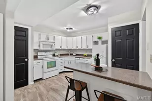 2331 Kratky Rd, Saint Louis, MO 63114 - Photo 7