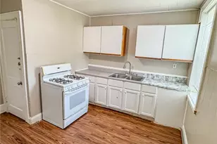 3221 Gravois Ave, Saint Louis, MO 63118 - Photo 9