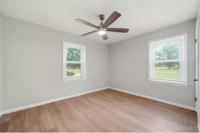 9201 Guthrie Avenue, Woodson Terrace, MO 63134 - Photo 7