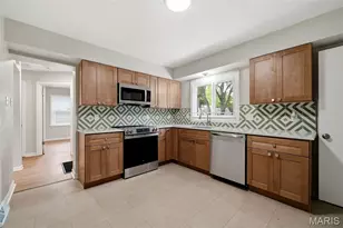 9201 Guthrie Ave, Woodson Terrace, MO 63134 - Photo 5