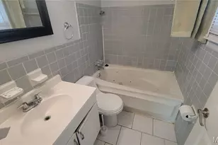 340 Holiday Hill Dr, Florissant, MO 63033 - Photo 9
