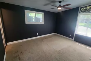 340 Holiday Hill Dr, Florissant, MO 63033 - Photo 11