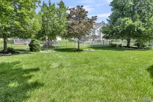 731 Castle Pines Dr, Ballwin, MO 63021 - Photo 3