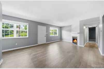 8907 Wrenwood Lane, Brentwood, MO 63144 - Photo 11