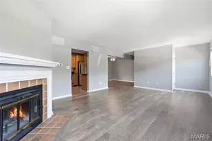 8907 Wrenwood Ln, Brentwood, MO 63144 - Photo 7