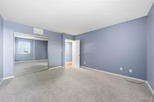 8907 Wrenwood Ln, Brentwood, MO 63144 - Photo 21