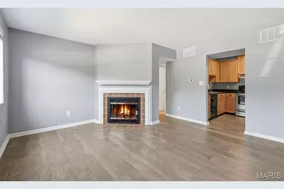 8907 Wrenwood Lane, Brentwood, MO 63144 - Photo 7