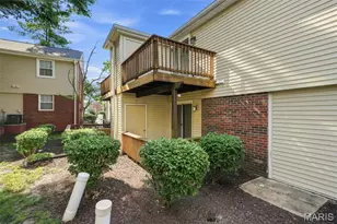 8907 Wrenwood Ln, Brentwood, MO 63144 - Photo 29
