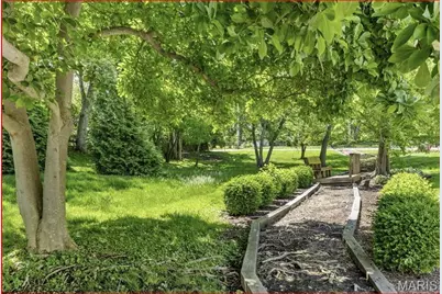 8907 Wrenwood Lane, Brentwood, MO 63144 - Photo 31