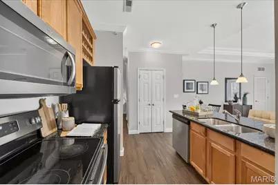 2756 McKnight Crossing Court, Saint Louis, MO 63124 - Photo 7