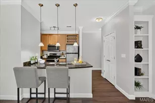 2756 Mcknight Crossing Ct, Saint Louis, MO 63124 - Photo 9