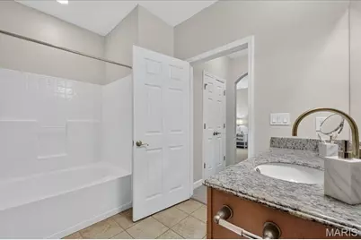2756 McKnight Crossing Court, Saint Louis, MO 63124 - Photo 19