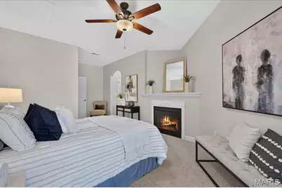 2756 McKnight Crossing Court, Saint Louis, MO 63124 - Photo 11