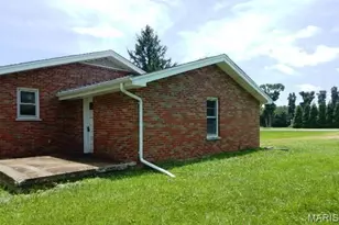 3901 Hwy D, Defiance, MO 63341 - Photo 7