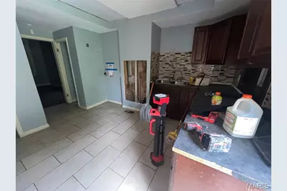 7909 Pennsylvania Avenue, Saint Louis, MO 63111 - Photo 5