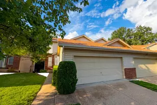 12911 Banyan Town Dr, Unincorporated, MO 63146 - Photo 3
