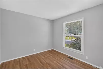 3041 Wintergreen Drive, Florissant, MO 63033 - Photo 11